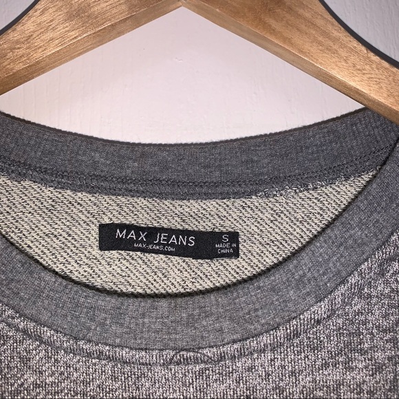 Sweatshirt with zipper detail - Picture 2 of 6